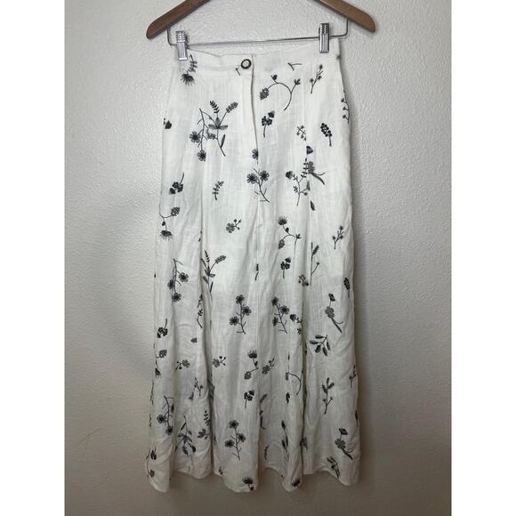 Tahari White Black Floral Embroidered Maxi Skirt Womens XS Button Boho Chic - Picture 2 of 8